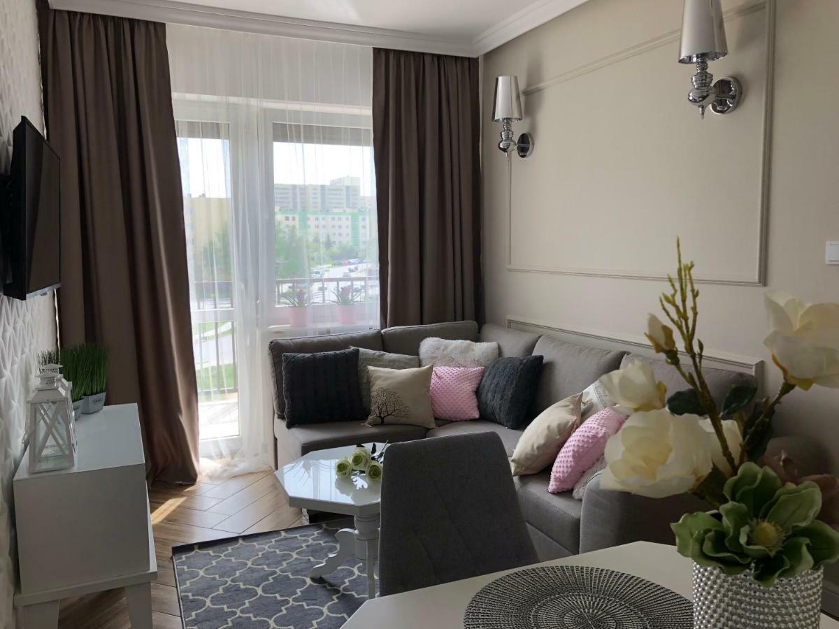 Family & Business Elegant Apartments Ul Warszawska - 2 Bedroom, Balcony, Parking Kielce Exterior photo